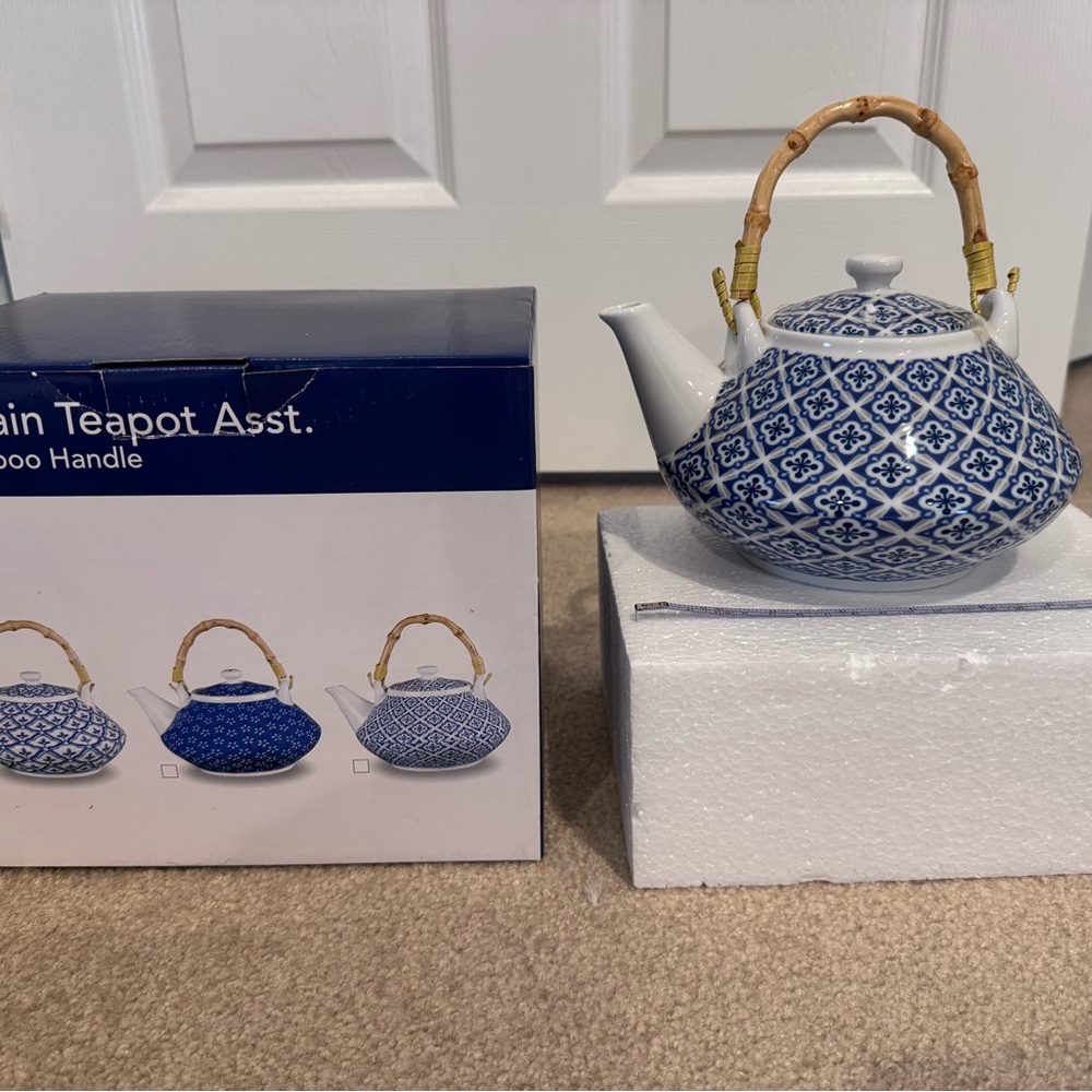 Burton Blue and White Ceramic Tea Pot NEW